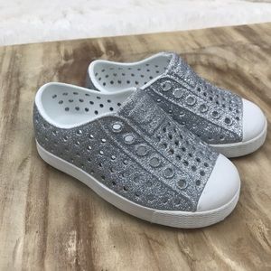 Native Kids Girls' Jefferson Bling Size 6